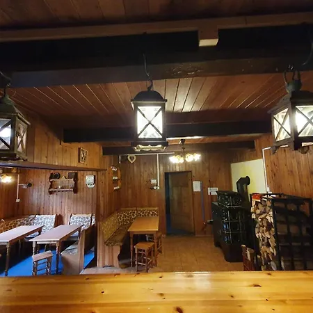 Horska Boubelka シャレー ペツ・ポト・スニェシュコウ